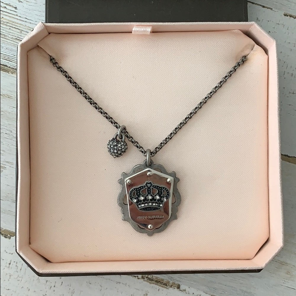 Juicy Couture Shield Necklace Silver/Gun Metal